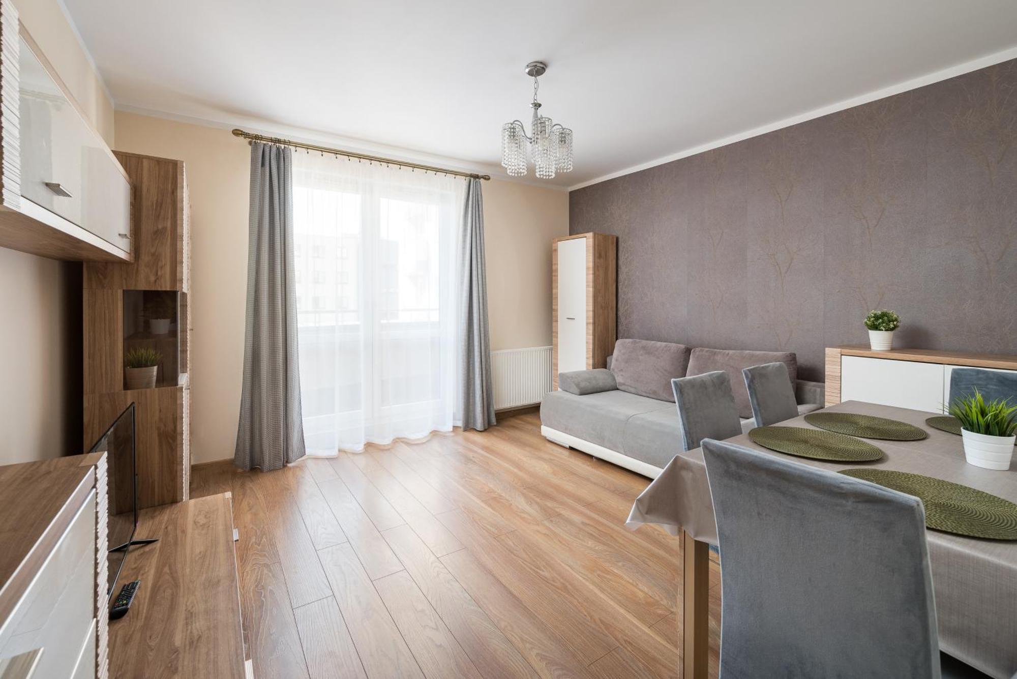 Wola Radziwie Homely Apartament *